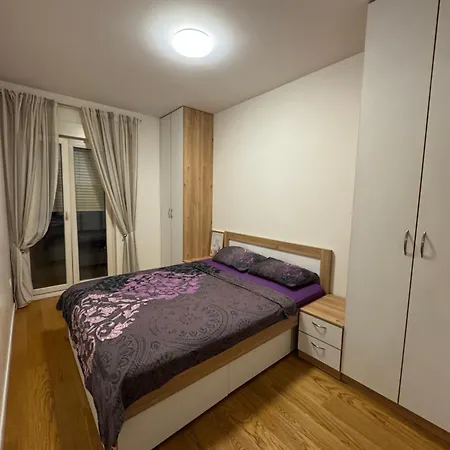 Samanta 1 Apartment *
