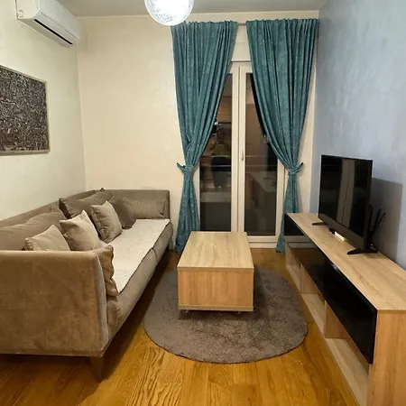 Samanta 1 Apartment